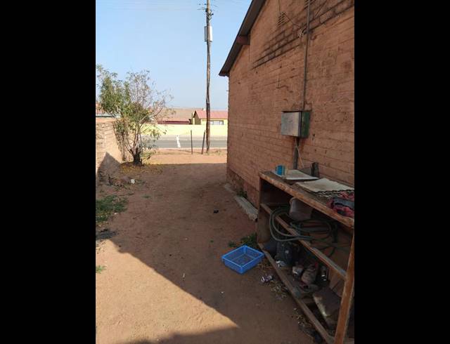 2 BEDROOM HOUSE FOR SALE IN SOSHANGUVE L